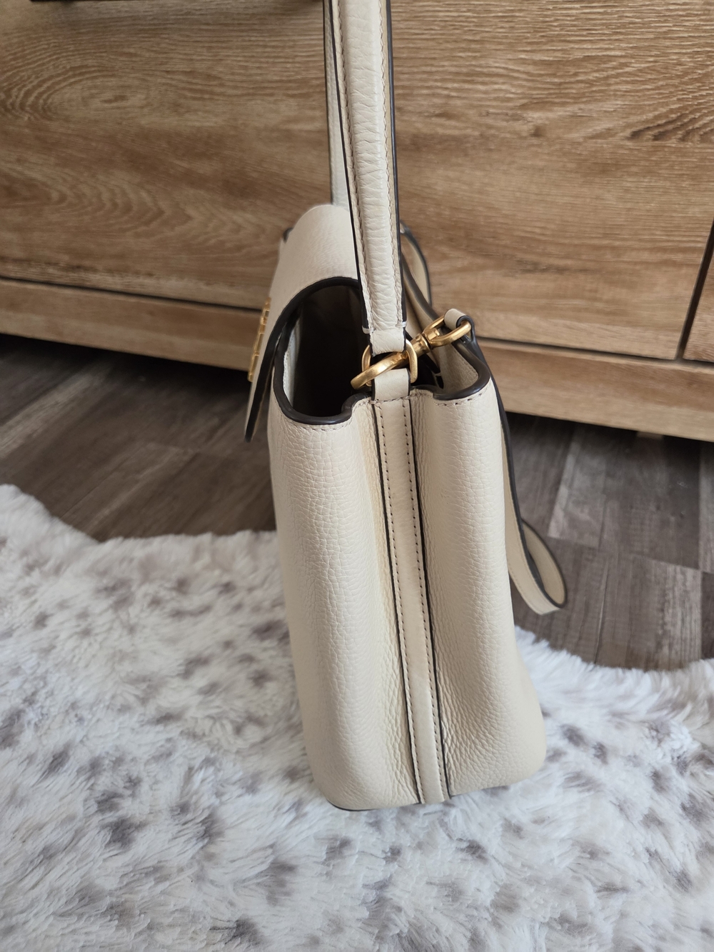 Tory Burch Cream Pebbled Leather Top-Handle Satchel with Gold Logo - Picture 6 of 11